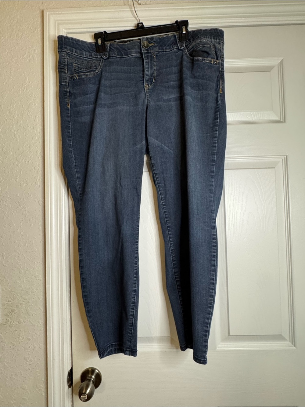 Democracy Mid Wash Skinny Ankle Jeans - Picture 6 of 6